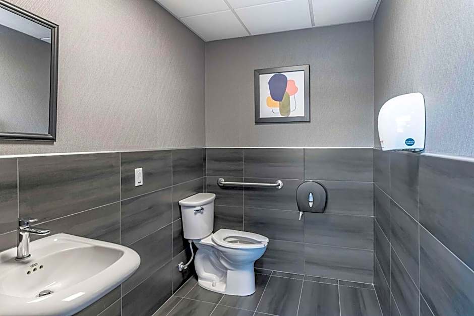 Quality Hotel & Conference Centre