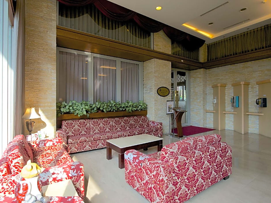 Hotel Regalees
