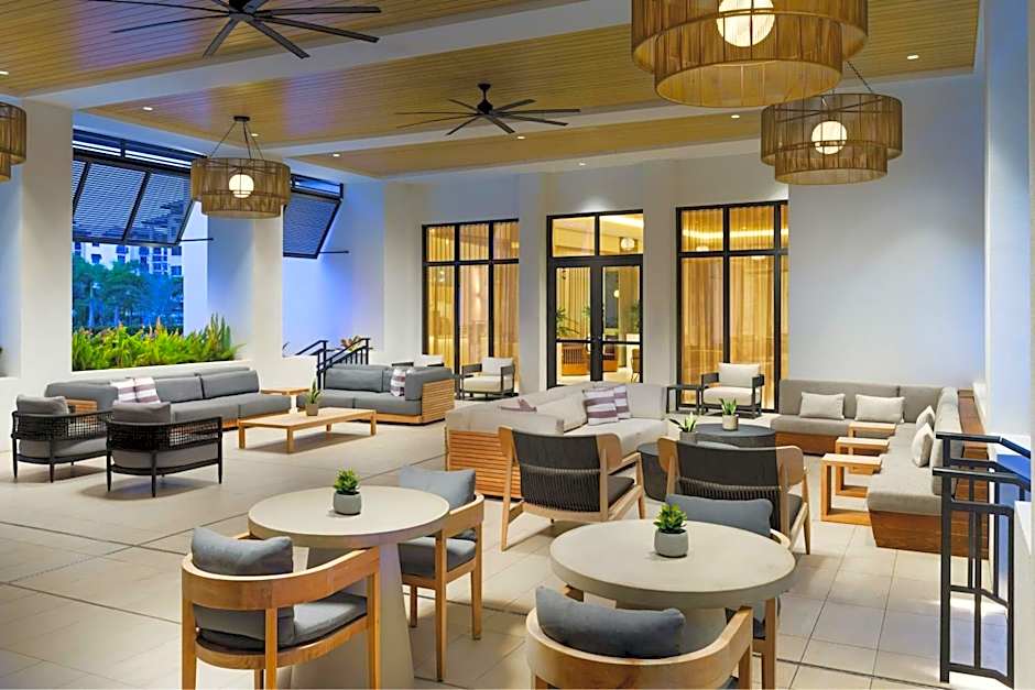 AC Hotel by Marriott Naples 5th Avenue