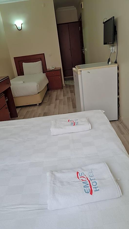 EMOS HOTEL