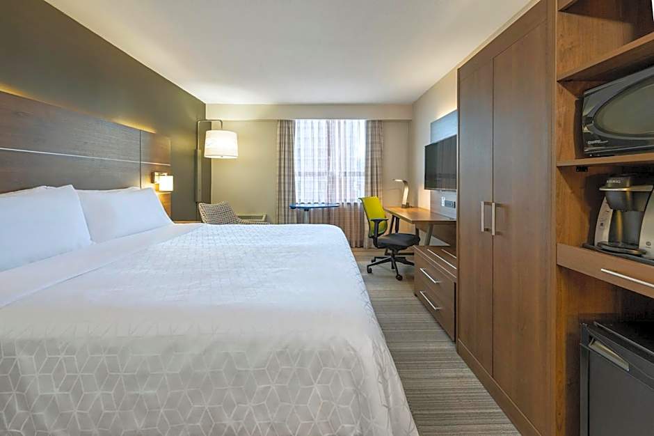 Holiday Inn Express Toronto Downtown By IHG