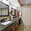 Luxury Condos at Thousand Hills - Heart of Branson - Beautifully remodeled - Spacious and Affordable