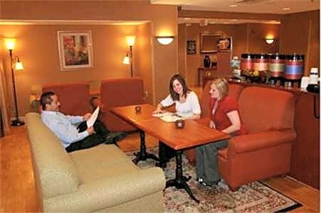 Hampton Inn Garden City