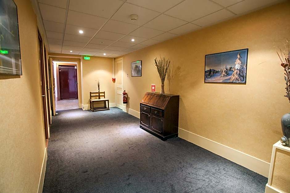 Hôtel Terminus - Pizzeria Pizz'a gogo - salle de sport - face à la gare