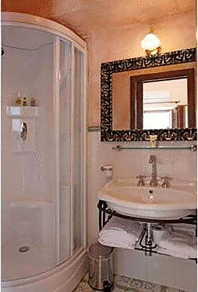 L'Antico Borgo Dei Limoni