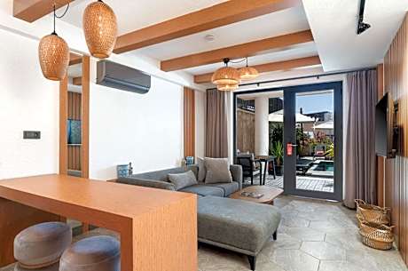 Double Room with Pool View