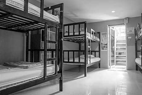 Bed in 8-Bed Mixed Dormitory Room