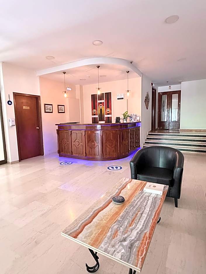 Paradise Hotel