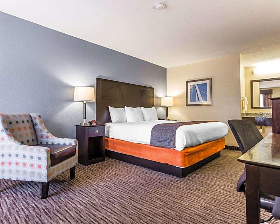 Quality Inn Mt. Pleasant