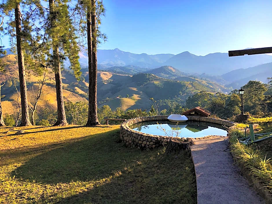 Casa da Colina Chalés