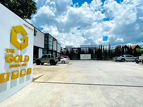 The Gold Living Life