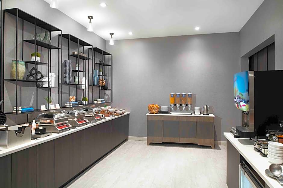 Homewood Suites By Hilton Boston Logan Airport Chelsea