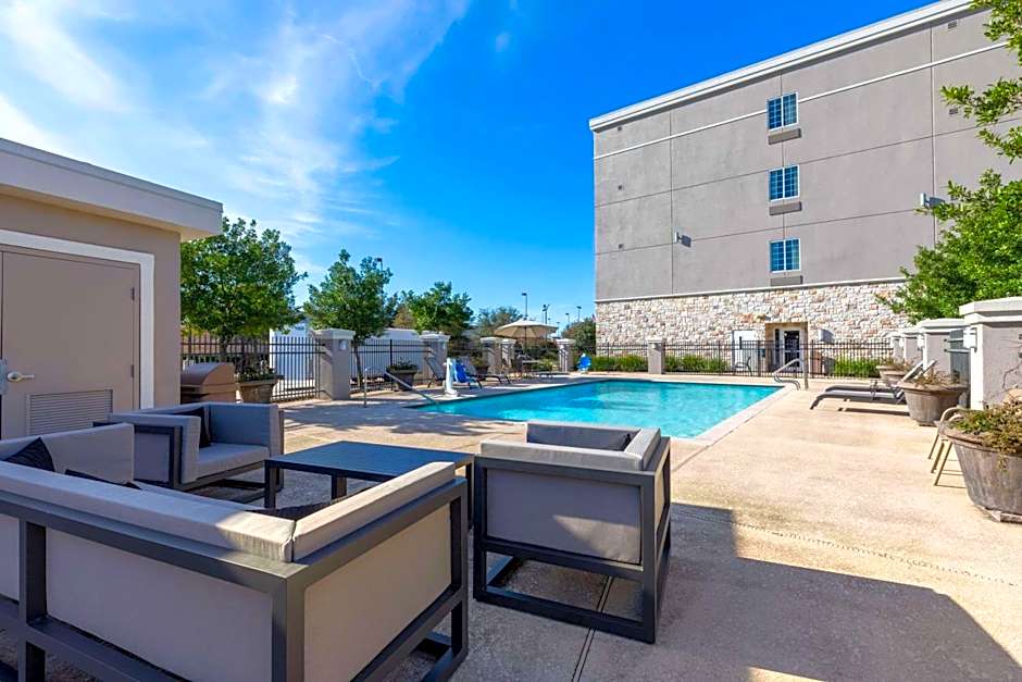La Quinta Inn & Suites by Wyndham Houston Nw Beltway 8 / West Rd