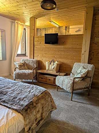 Junior Suite with Mountain View