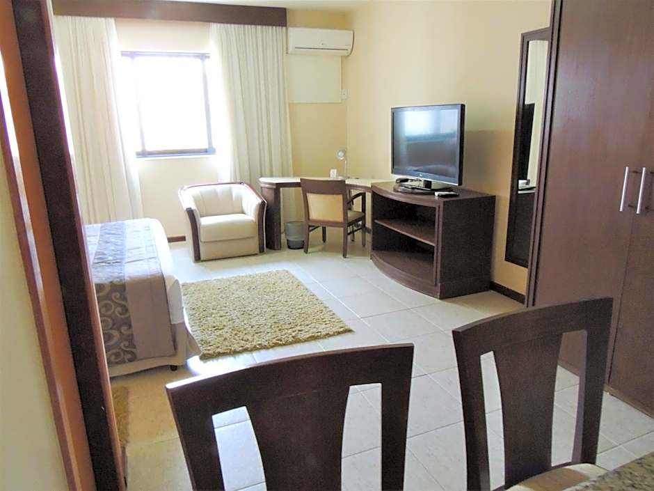 Mondrian Suite Hotel