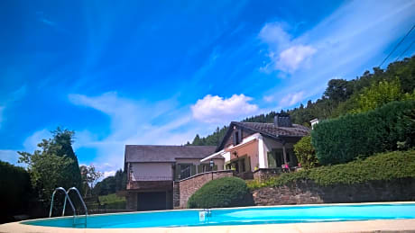 B&B Le Nid Doux (Vresse-Sur-Semois/Chairière)