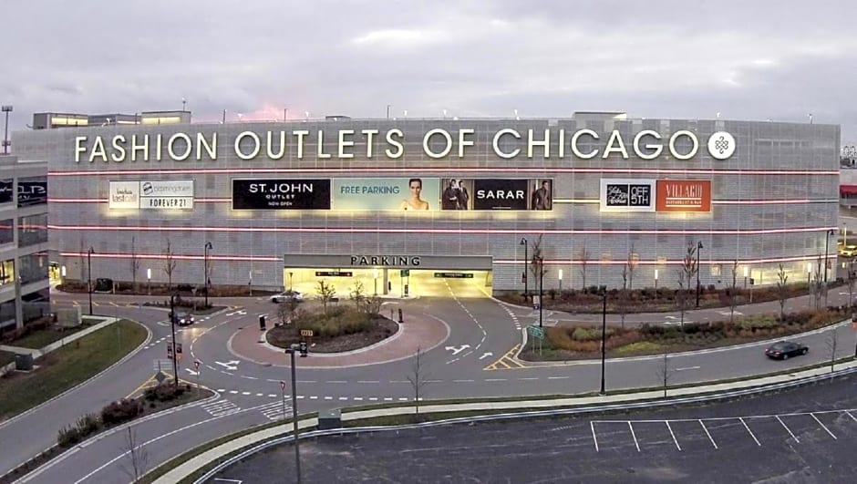Crowne Plaza Chicago O'Hare Hotel & Conference Center, an IHG Hotel