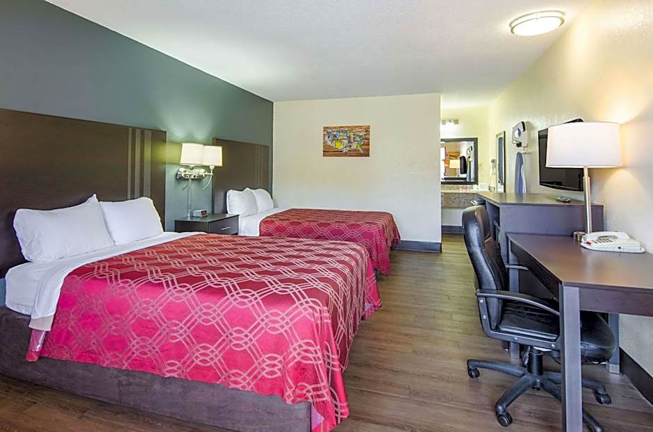 Econo Lodge Near Motor Speedway