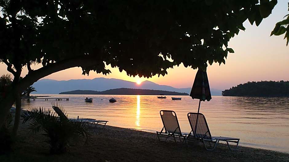 Avra Beach Hotel