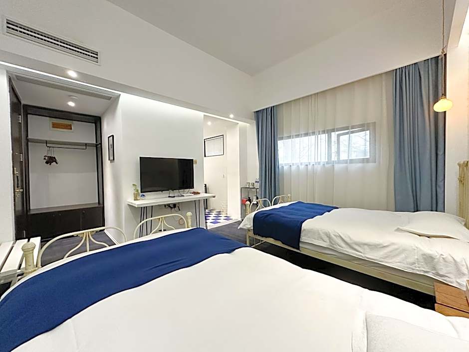 Suzhou Unique Space Design Art Hotel