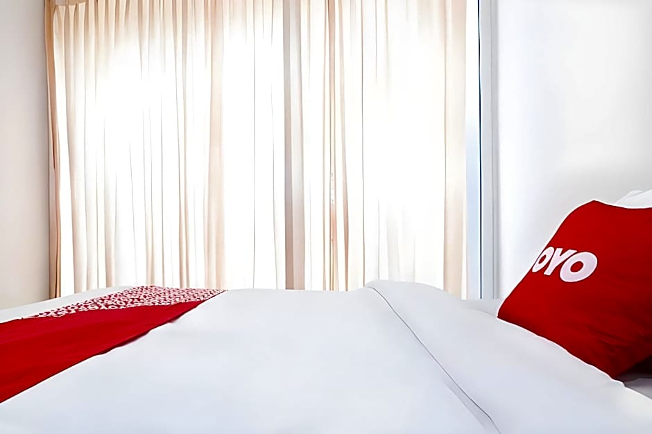 OYO 2001 Taman Dayu Villa Golf View