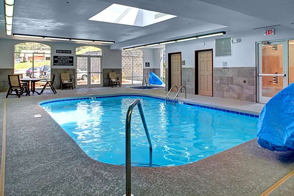 Country Inn & Suites by Radisson Asheville Downtown Tunnel Road