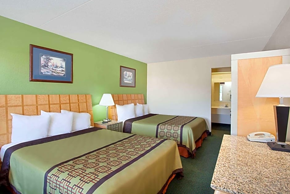 Days Inn by Wyndham Greeneville