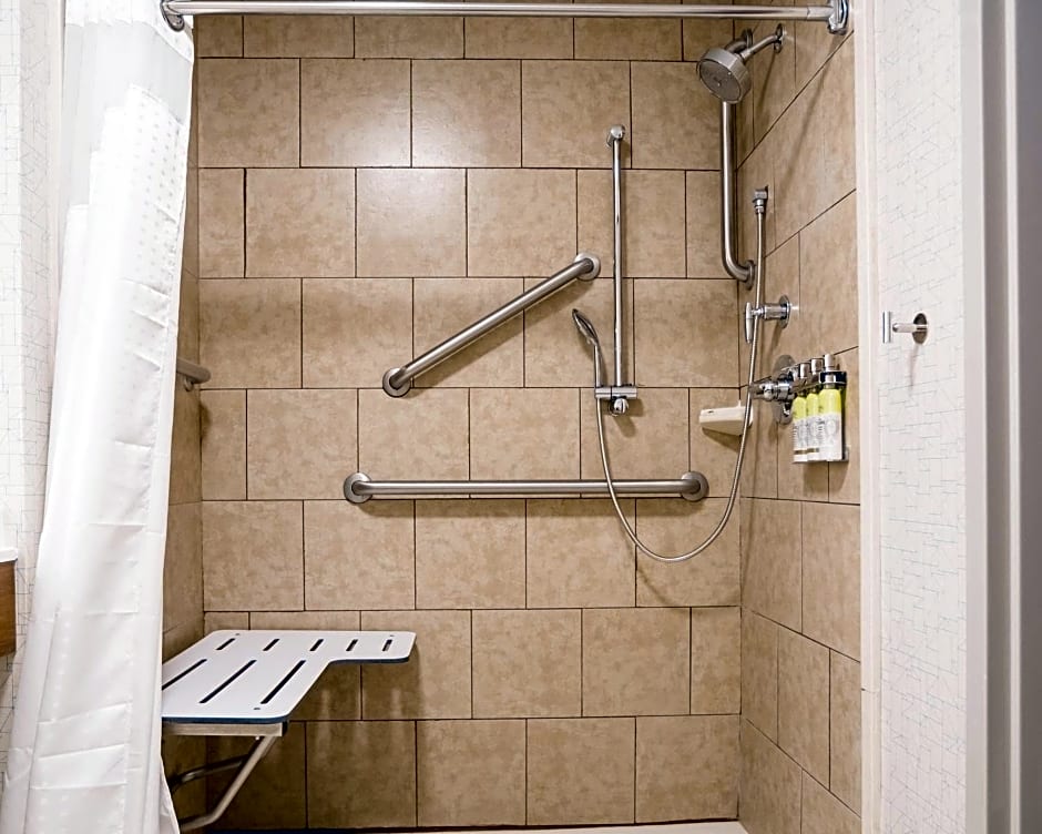 Holiday Inn Express & Suites Knoxville - Farragut by IHG