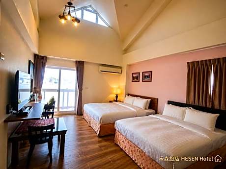 Superior Quadruple Room With Balcony