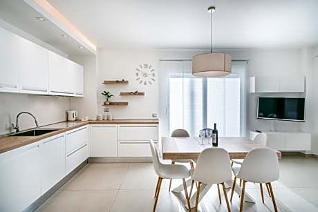 Mirabilia 108 - Poetto beach - parking