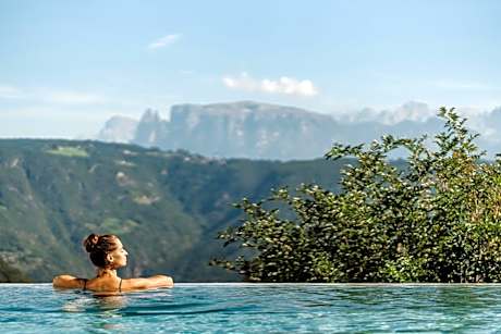 Hotel & Gasthof zum Hirschen