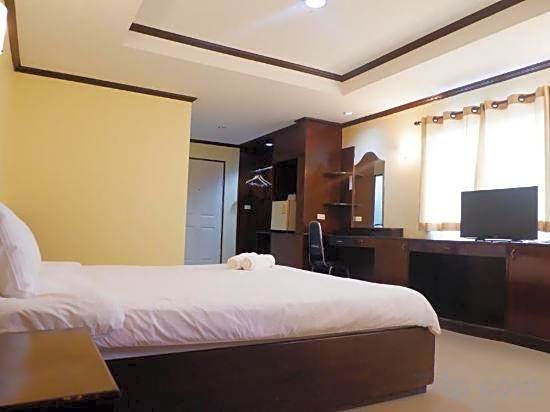 Auychai Grand Hotel