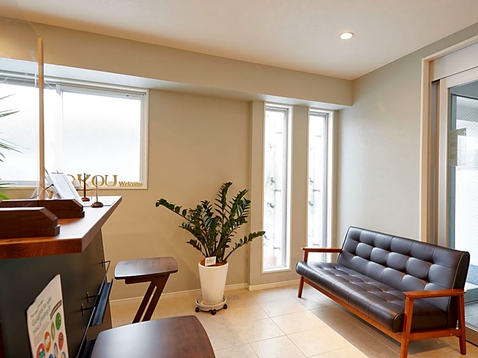 Tenpoint Hotel OKOU