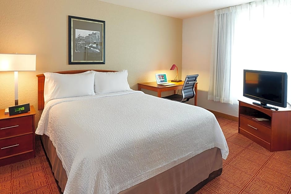TownePlace Suites by Marriott Minneapolis Downtown/North Loop