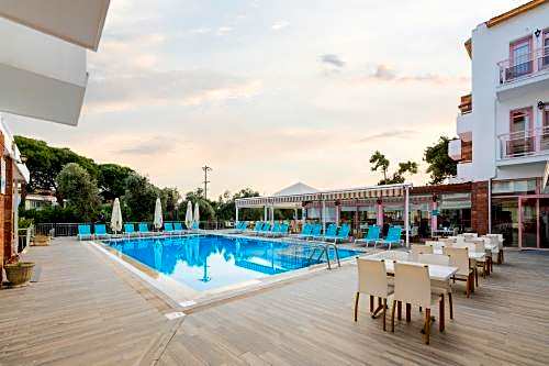 Hanedan Beach Hotel