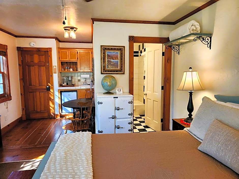Oak Hill Inn