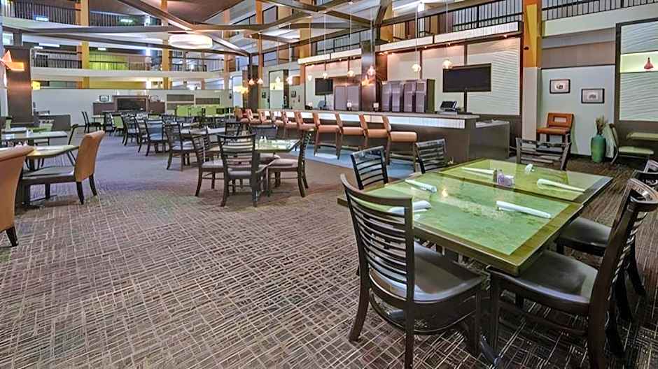Clarion Hotel & Suites Memphis Airport (CLOSED) – Memphis, TN