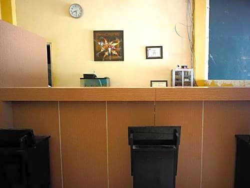 OYO 2886 Her Mandiri Guest House