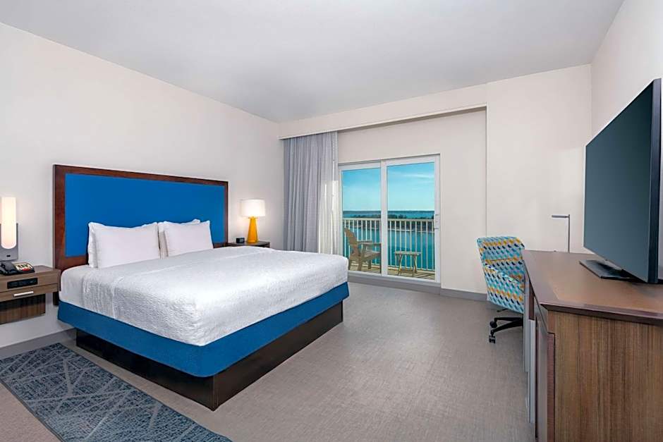 Hampton Inn By Hilton and Suites Clearwater Beach