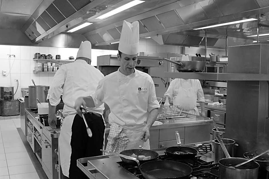 Hotel Leo Station, Villa et Annexes