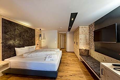 Apartment (2-4 Adults)