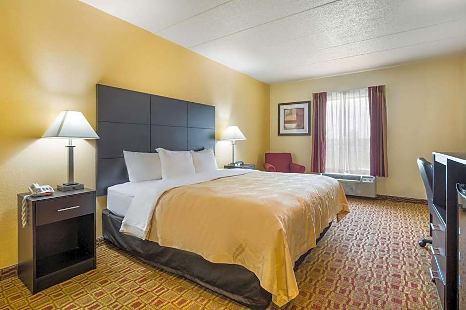 Quality Inn & Suites Sellersburg - Louisville Area