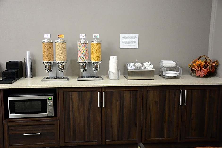 Travelodge by Wyndham Lethbridge