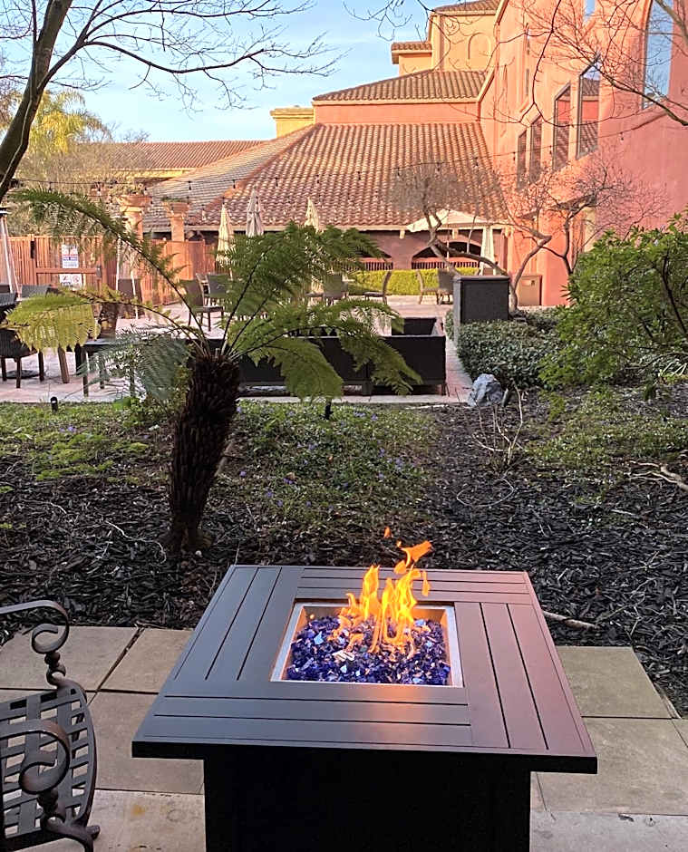 DoubleTree By Hilton Hotel Sonoma Wine Country