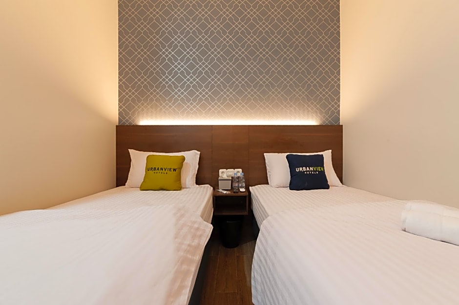 Urbanview Hotel Cengkareng Jakarta by RedDoorz