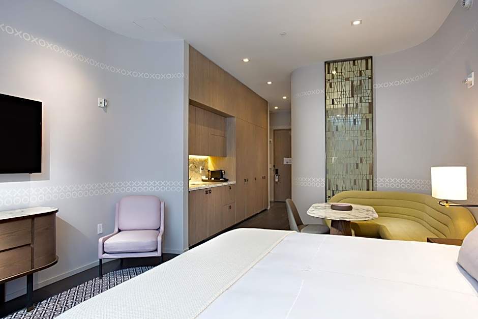 SLS LUX Brickell