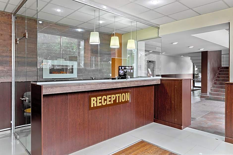 Hotel Charter Otopeni