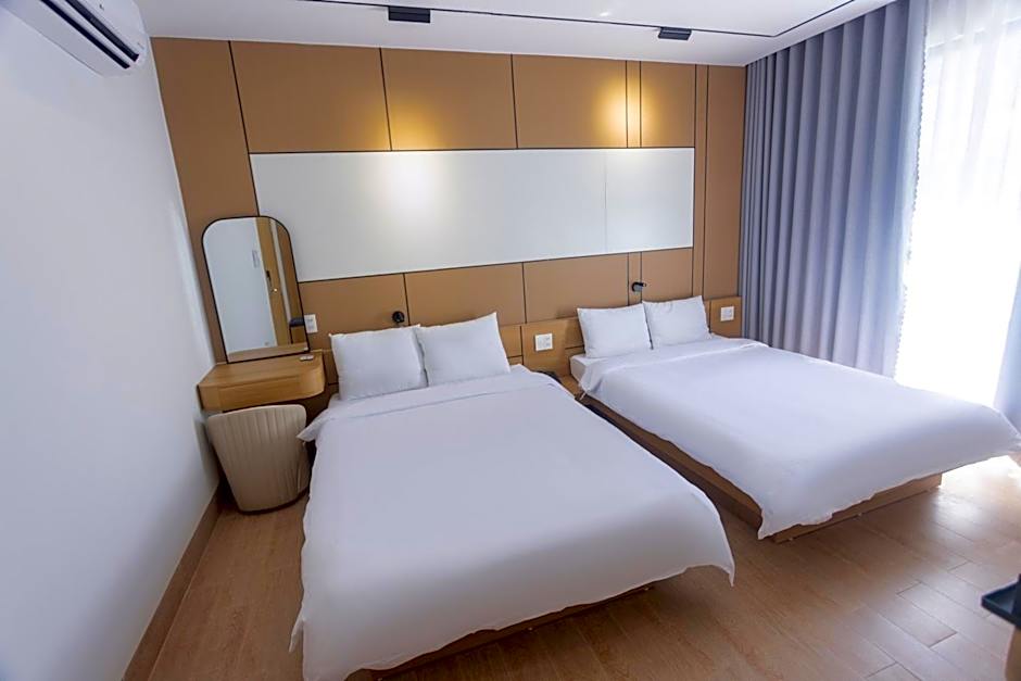Deluxe 2 Double Beds — 22 fotoğraftan 1. fotoğraf