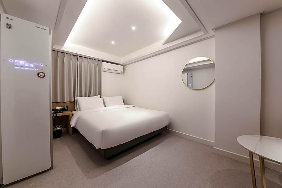 Busan Seomyeon Business Hotel J7