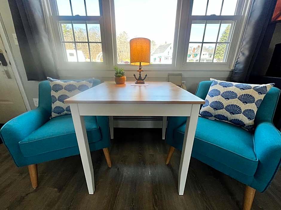 Claddagh Motel & Suites